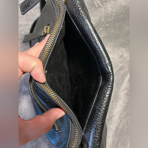 Latico Leather Co. Pebbled Leather Crossbody Messenger Bag - Picture 10 of 13